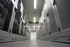 IT-Technik Telehaus Frankfurt Racks-Tunnel
